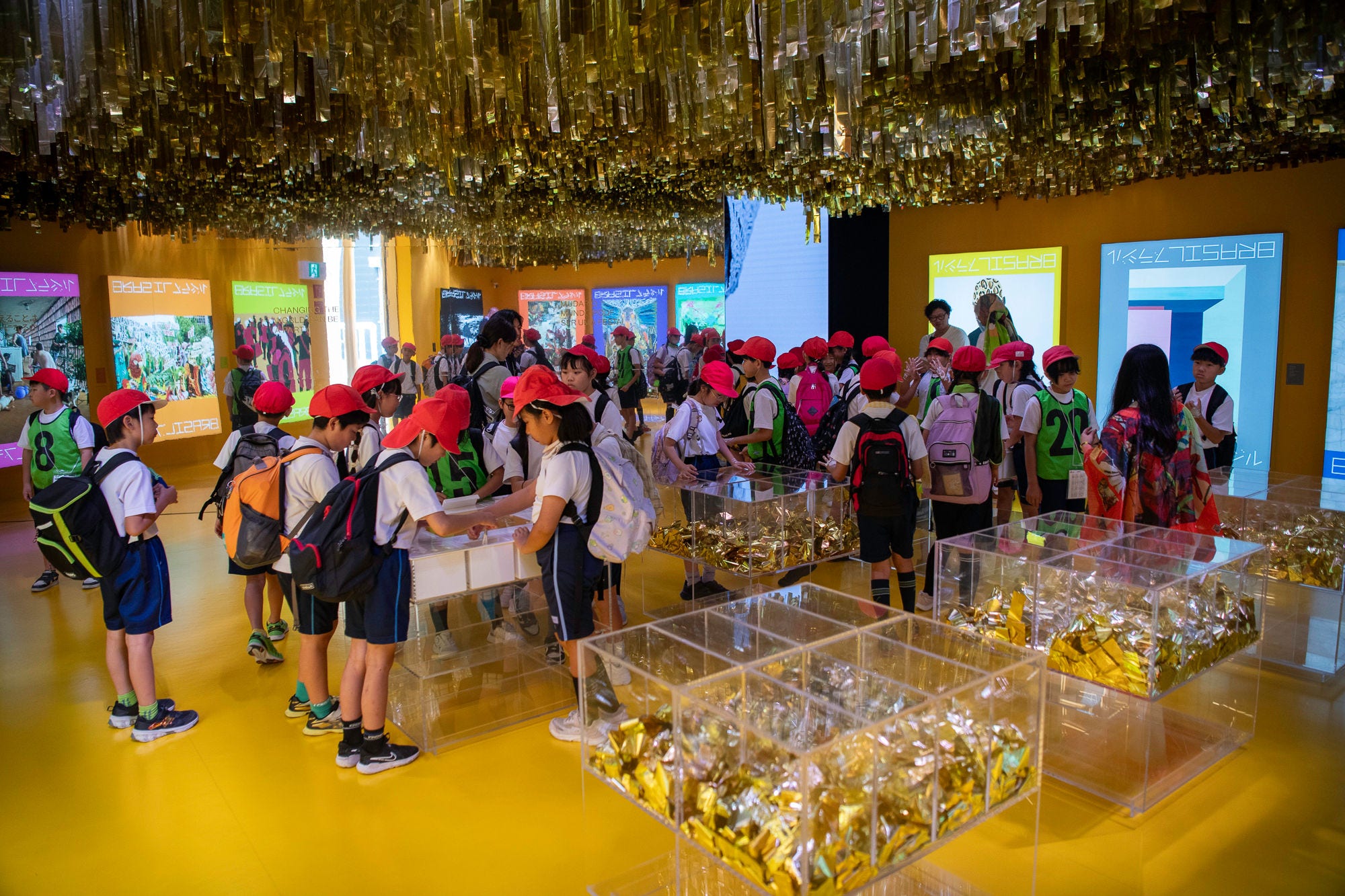 Excursão escolar ao Pavilhão