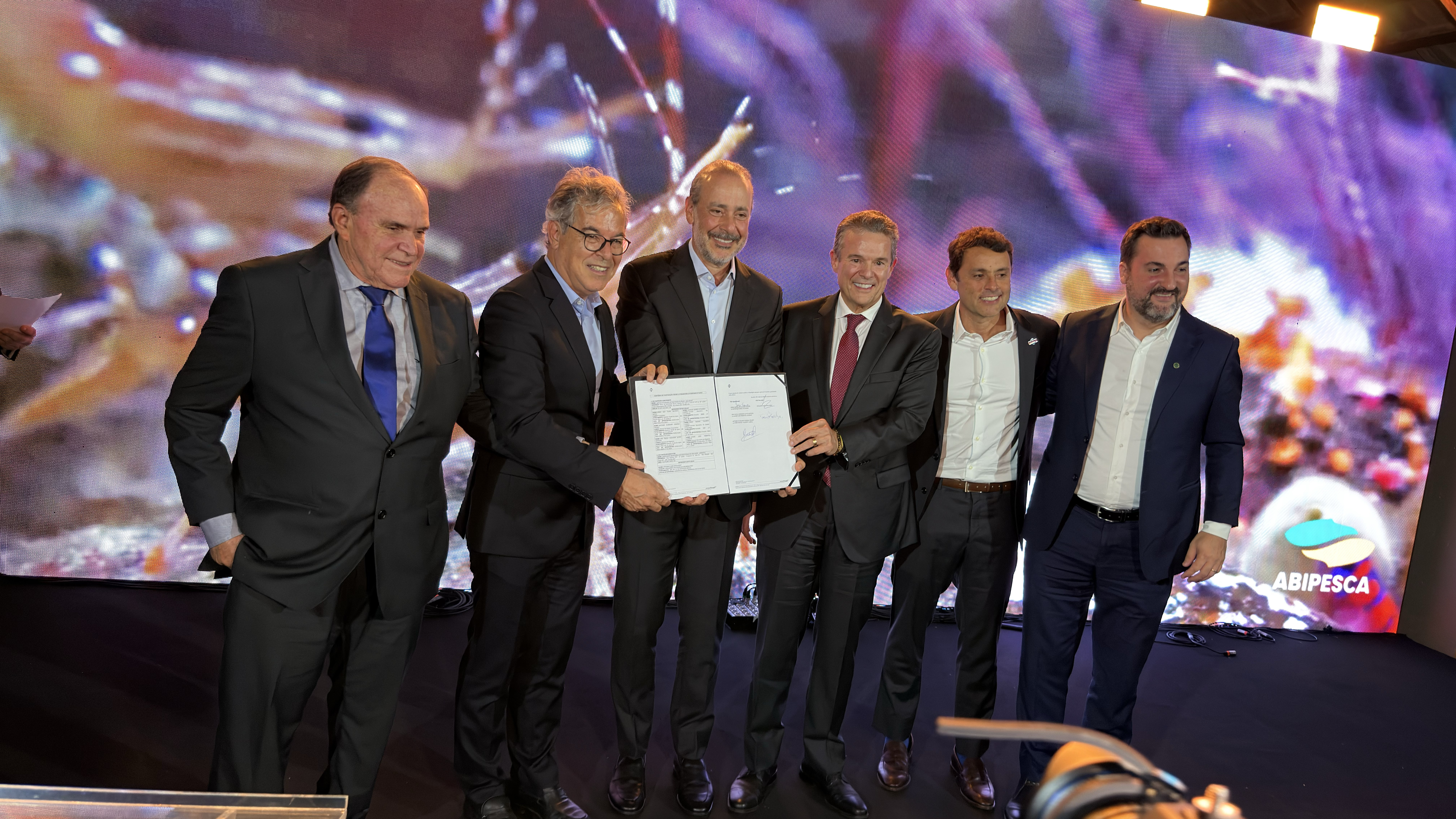 Exportações de pescados ganha impulso com novo convênio firmado entre ApexBrasil e Abipesca